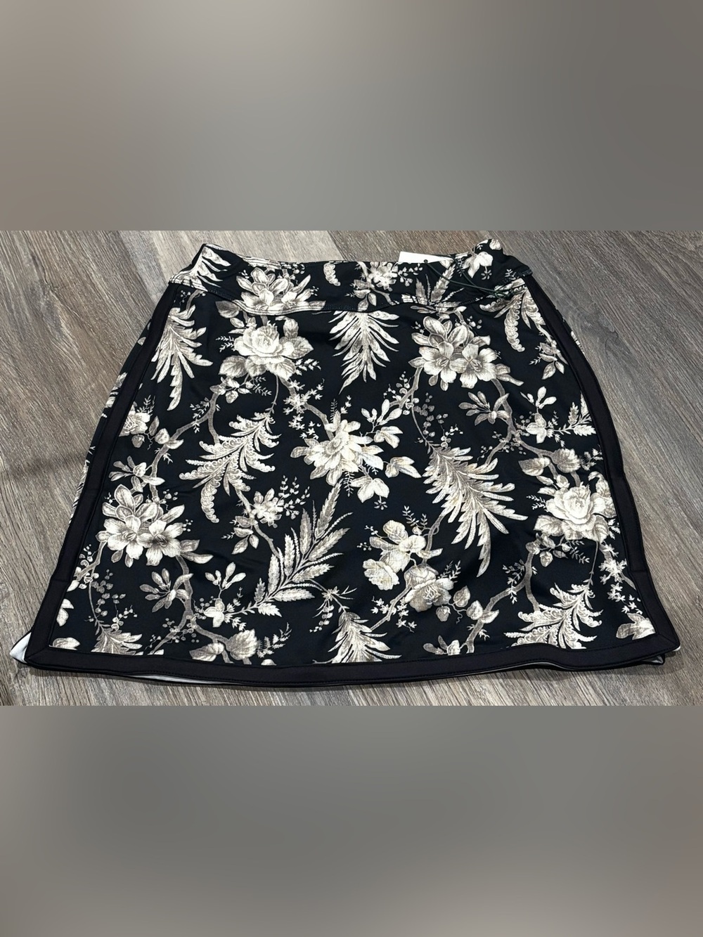NWT Tuckernuck Ojai Vines Golf Skirt Skort Black XS Pickleball Tennis Activewear